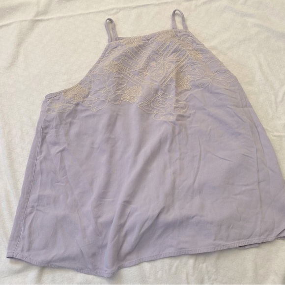 Purple/ Lilac Floral design Tank - Picture 5 of 6